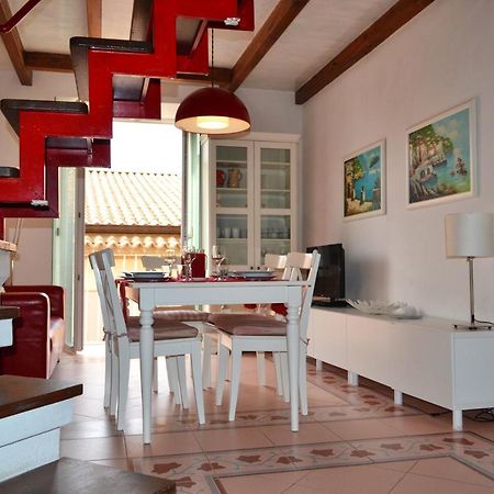 La "Casetta Rossa Del Borgo" Tropea Bagian luar foto